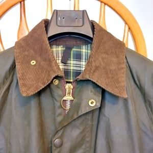 Barbour Beaufort C40 Olive waxed jacket GUC